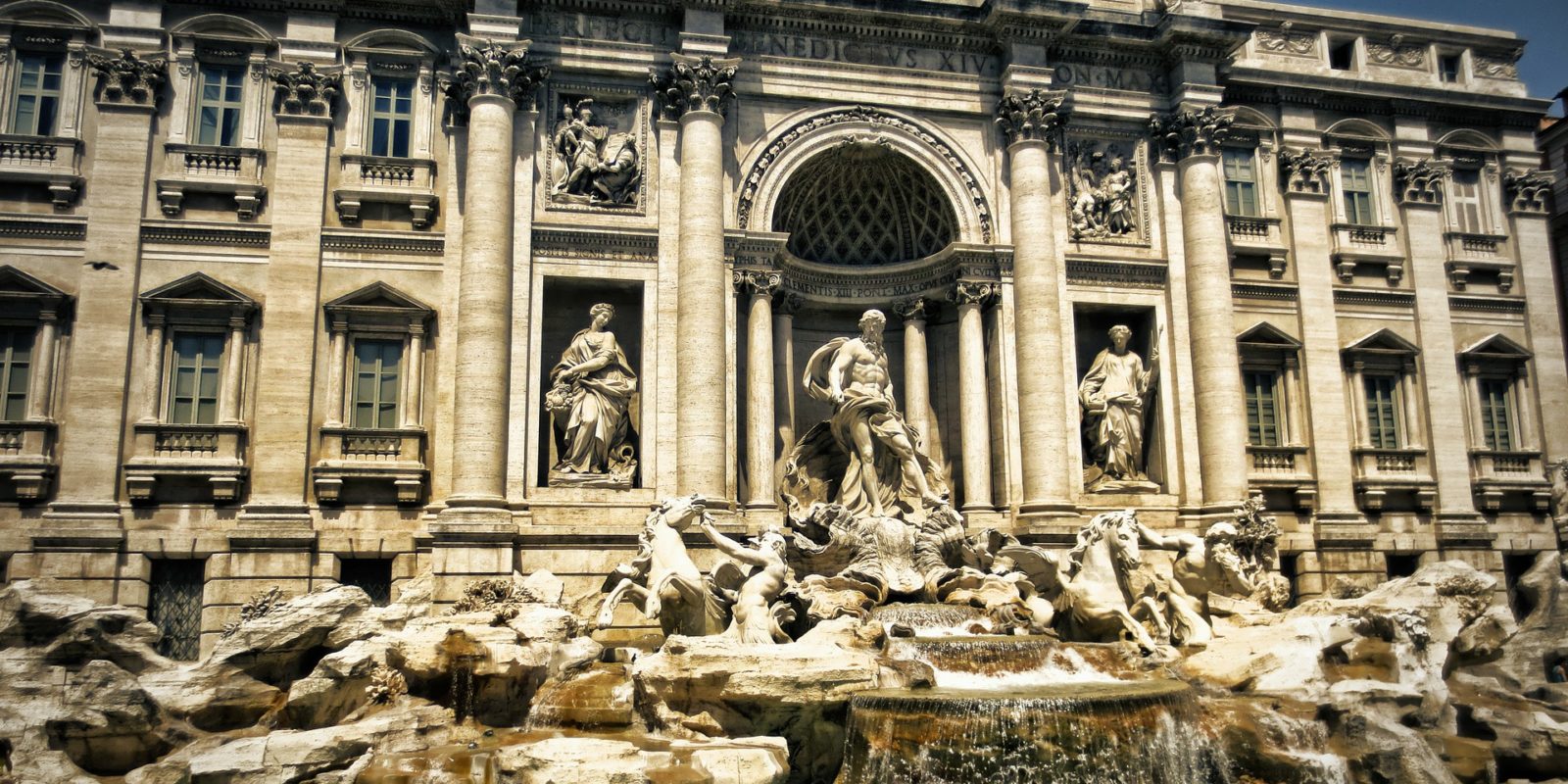 Trevi Fountain, Rome, ITALY